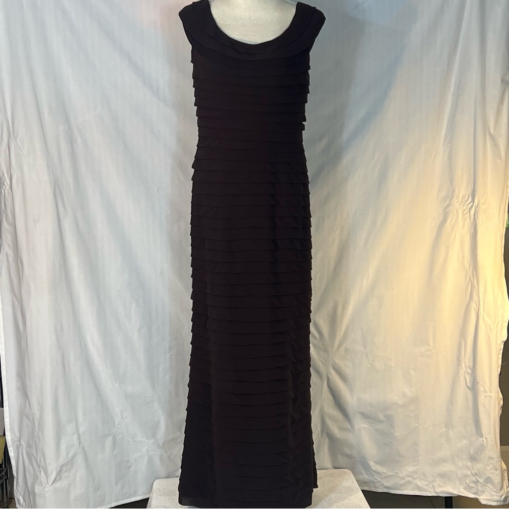 Adrianna Papell Maxi Formal Dress Chocolate Brown Tiered Pleated Sleeveless 10P👍